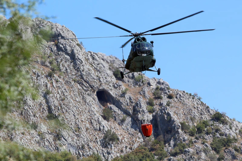 Nastavljeno angažiranje OS BiH na gašenju požara na području općine Mostar