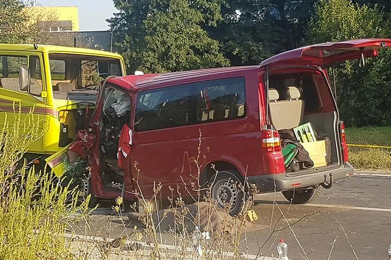 U sudaru četiri vozila poginula jedna osoba