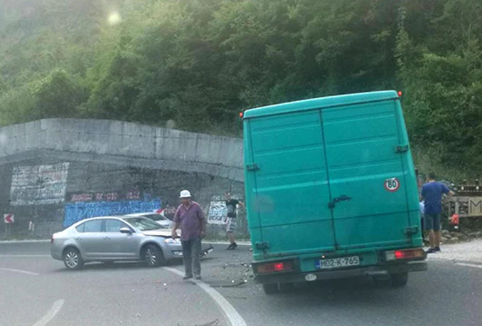 Konjic: Teži sudar bez ozlijeđenih osoba