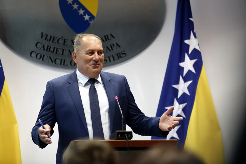 Mektić: Politika u BiH se uvukla u sve sfere, pa i u požare