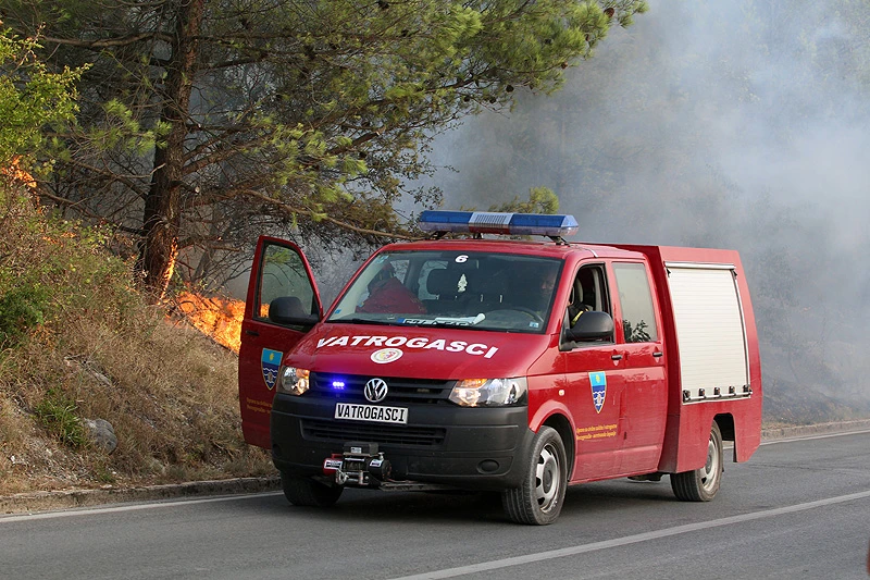 Čapljinci se guše u dimu: Gori na čak pet lokacija