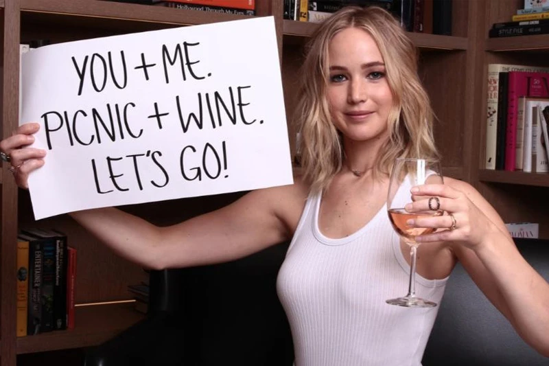 Glumica Jennifer Lawrence ponudila samu sebe na dražbi