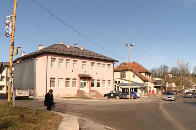 Hoće li odluka o Han-Pijesku dovesti do nove političke krize?