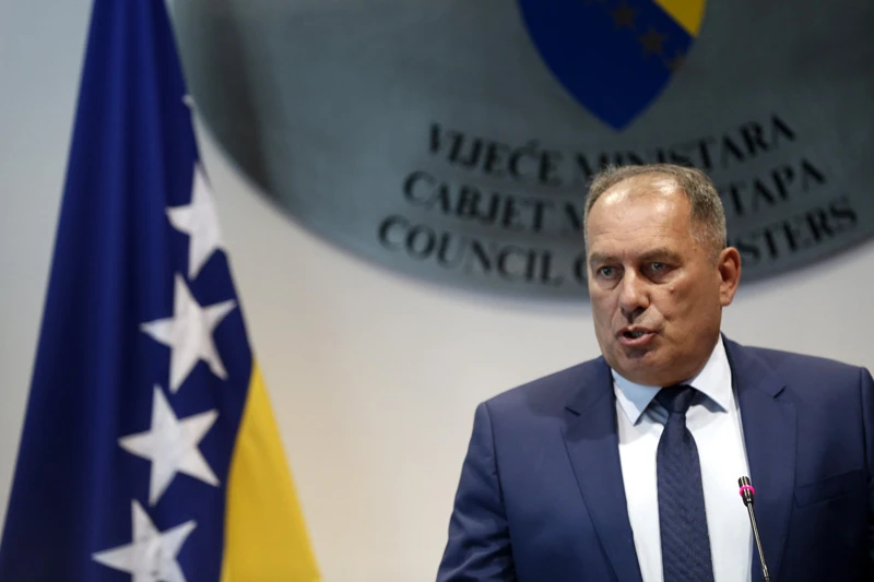Mektić ''opleo'' redom: Svi hoće zaštitu pred kućom, vikendicom, ljubavnicom...