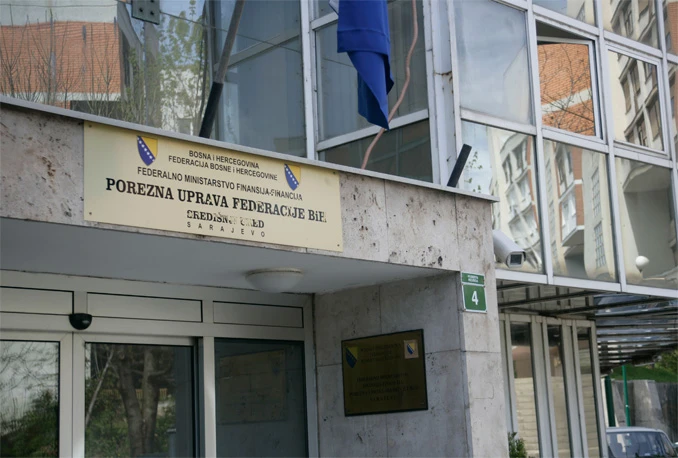 Porezna uprava: Blokada računa dužnicima, ako ne budu uplaćivali doprinose