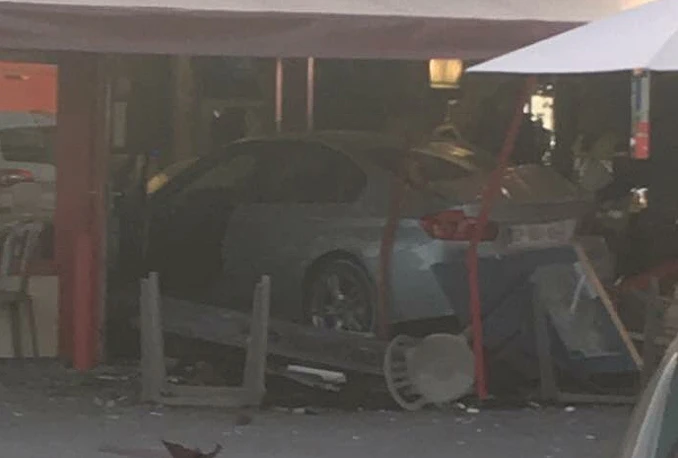 Francuska: Zabio se autom u pizzeriju, ima mrtvih i ranjenih