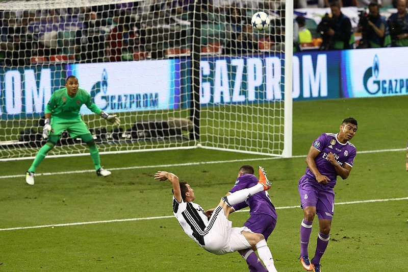 UEFA bira najbolji gol: Među nominiranim i Mandžukićeve škarice