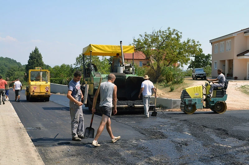 Konačno asfaltirana jedna od najprometnijih ulica u Širokom Brijegu