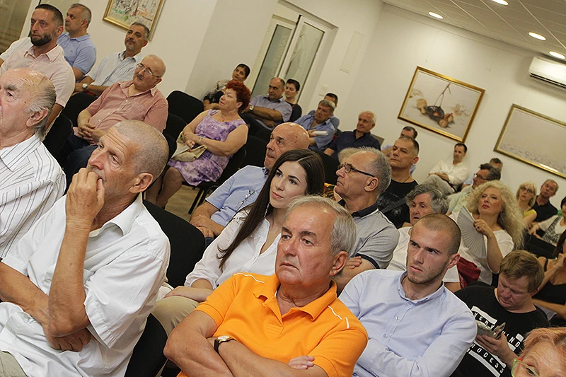 Mostar: Predstavljena 'Izabrana djela' Hivzije Hasandedića