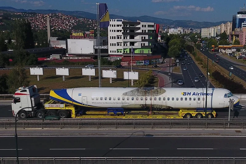 Posljednji zrakoplov BH Airlinesa ''odletio'' na kamionu do Njemačke