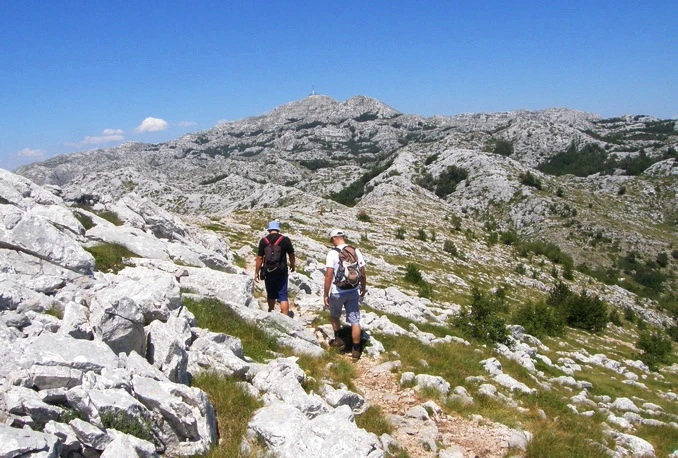 Nestalog Tuzlaka na Biokovu traži i vojni helikopter