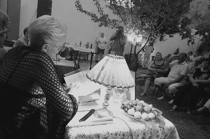 Arijana Lola Hinić predstavila svoj poetski prvijenac MostArijana