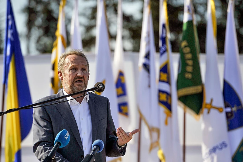 Izetbegović: Umorit će se oni koji ne vole BiH, a oni koji je vole neće posustati