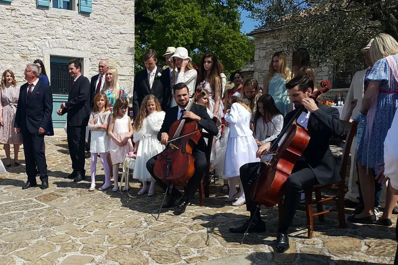 VIDEO | 2Cellos snimili spot na temu iz kultnog filma ''Kum''