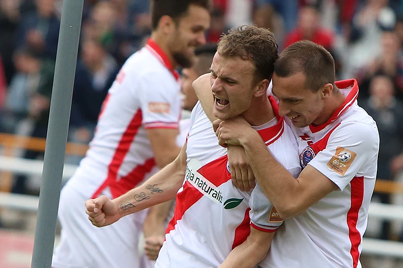 Nemanja Bilbija produžio s 'Plemićima'