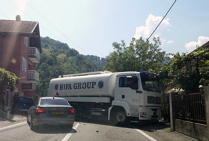 Uklonjena cisterna s ceste, uspostavljen promet na M-17