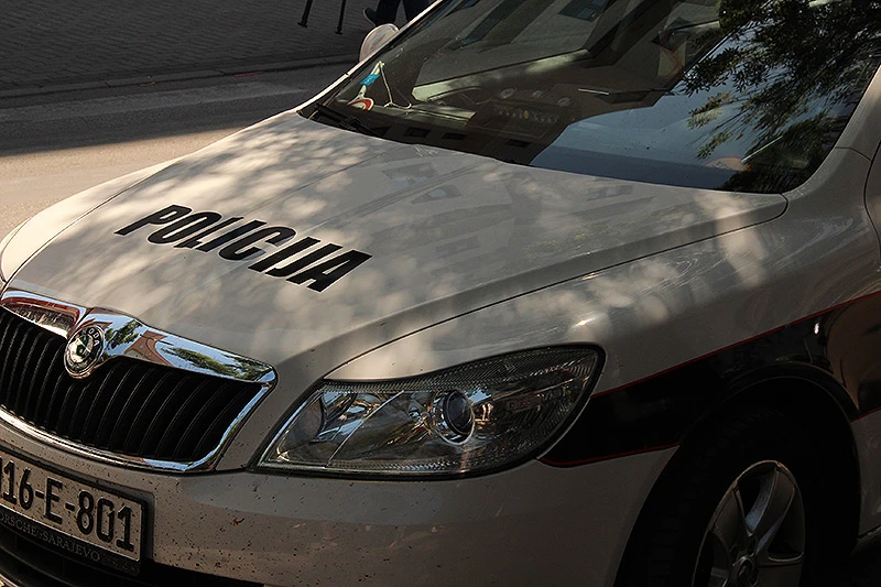 Mostar: Bačena bomba ispred obiteljske kuće