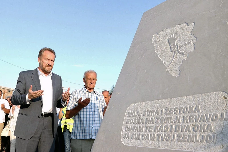 Izetbegović: Nakon što je 6. korpus Armije RBiH stvoren, nijedan metar zemlje nismo izgubili
