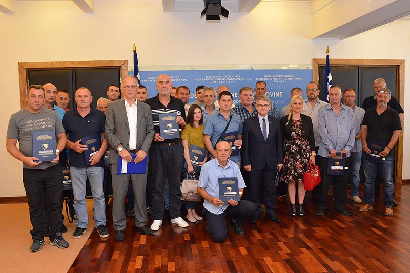 Potpisani ugovori za zapošljavanje putem braniteljskih zadruga vrijedni 316.000 KM