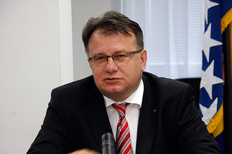 SDP optužuje premijera da neistinama brani "nezakonito djelovanje" Vlade FBiH
