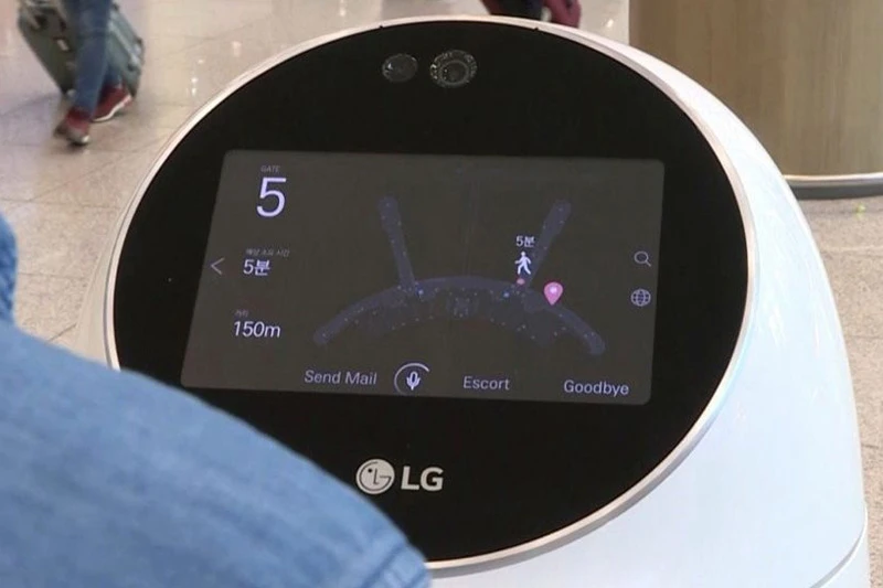 VIDEO | LG roboti brinu se za putnike i čistoću na aerodromima