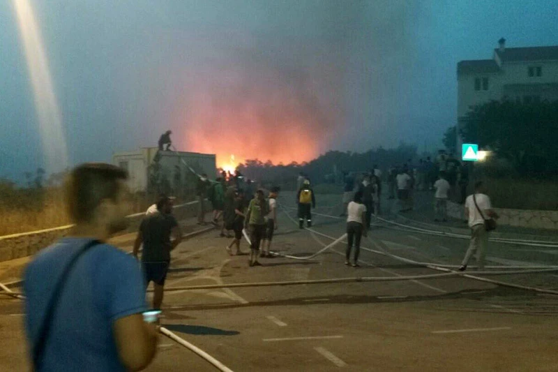 Split je obranjen: Vatra stavljena pod kontrolu, gase se sva požarišta!