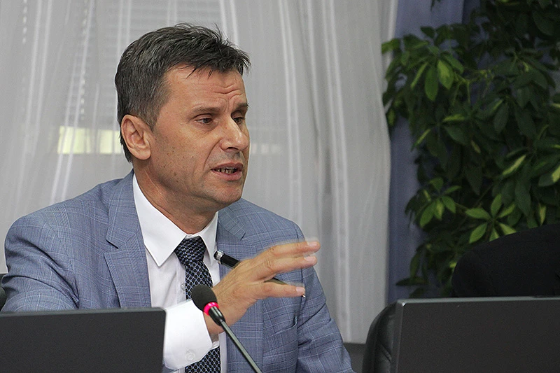 Vlada priprema jednošaltersko poslovanje za 2018.