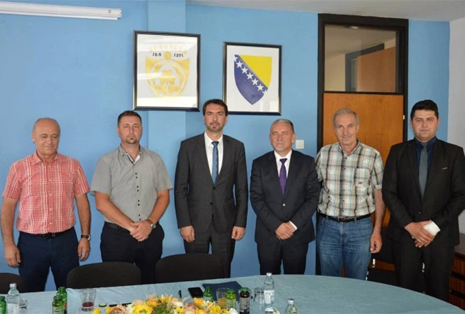 Čavara dodijelio 100.000 KM za školu i bolnicu u Busovači i Novoj Biloj