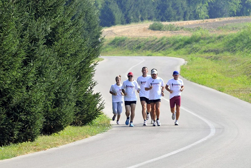 Pretrčali 227 kilometara do Srebrenice da bi se poklonili žrtvama