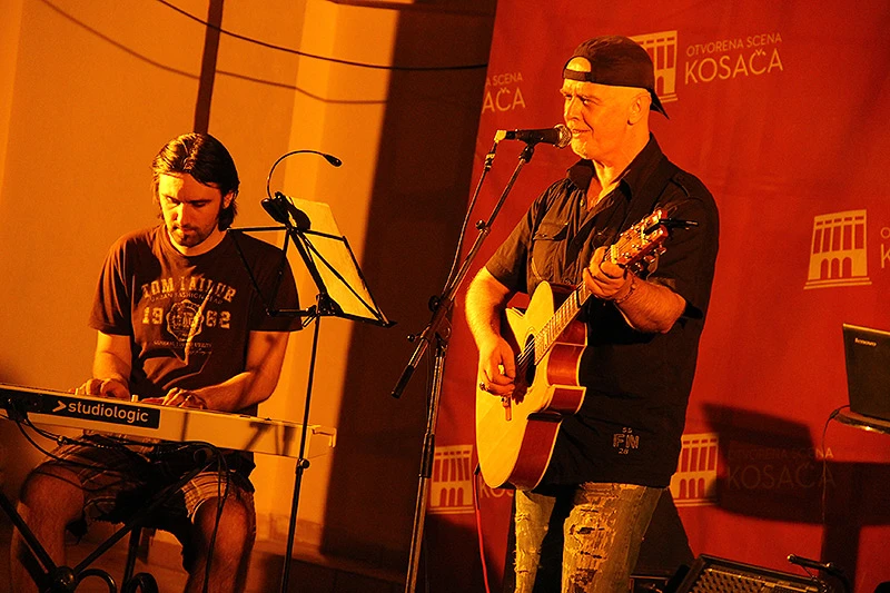 Mostarski 'Lijepi zvuci ljeta' - Nakon Bad blues banda Bulevar, stiže Artan Lili