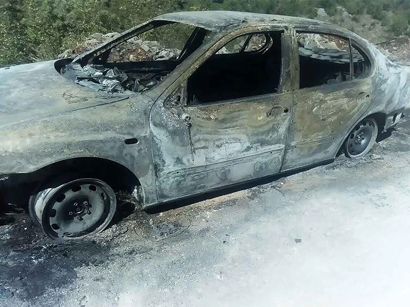 Naoružani automatskim puškama opljačkali poštu u Vitini