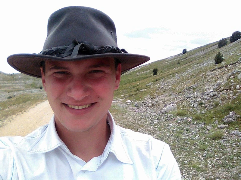 Nikola i konj Atila na putu od Goranaca do Kupresa 