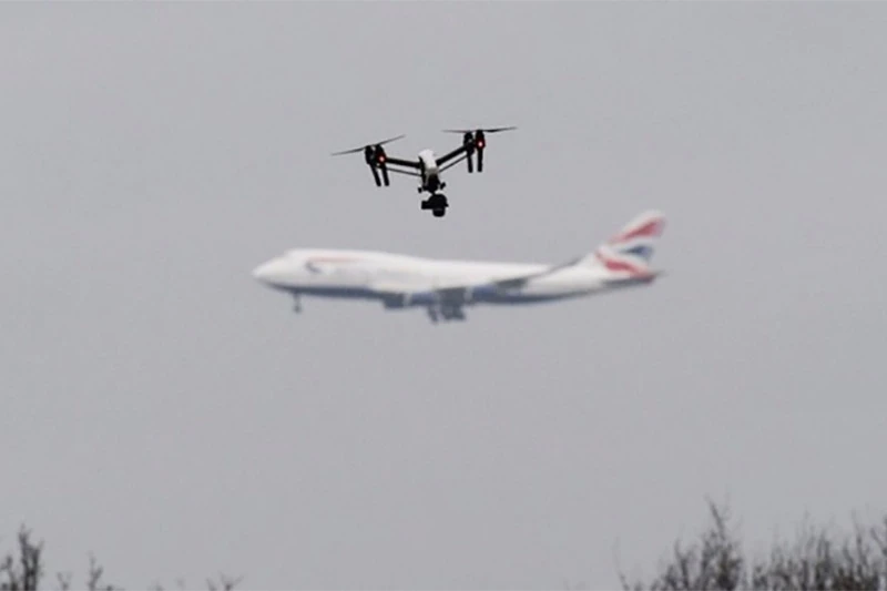 Dron poremetio promet