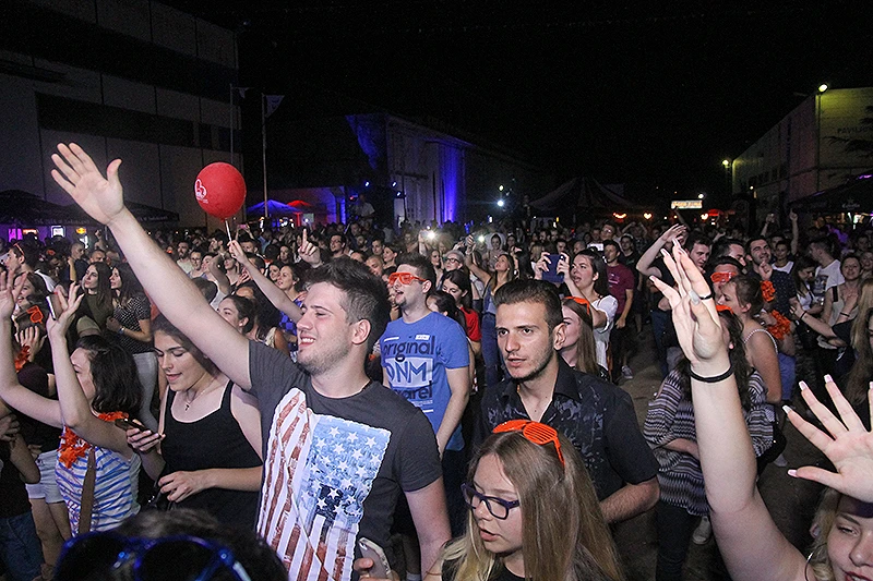 Pogledajte satnicu Mostar Summer Festa