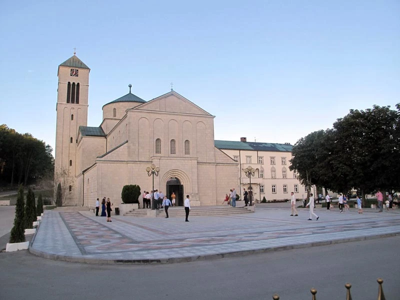 Otvorenje knjižnice i izložba fotografija u Tomislavgradu