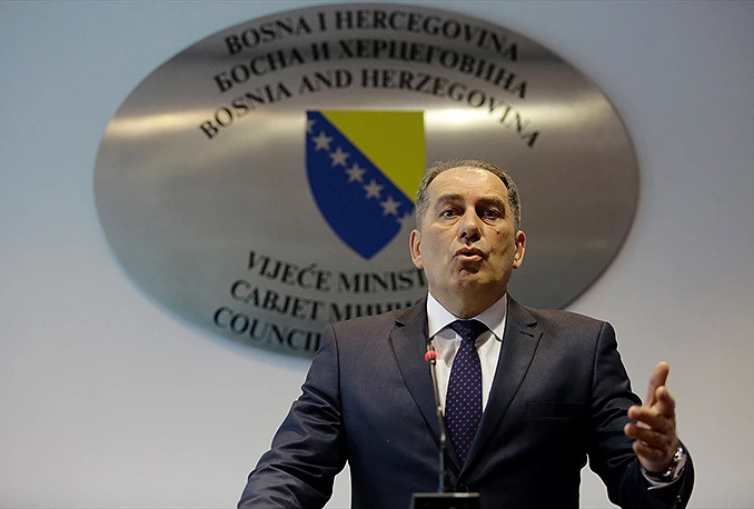 Mektić: Dodik je krajem svibnja u BiH unio 200.000 eura u kešu!