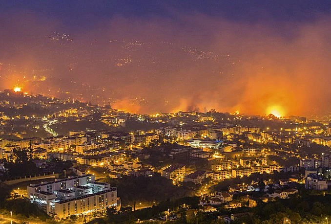 Požar u Portugalu bjesni dok temperature rastu
