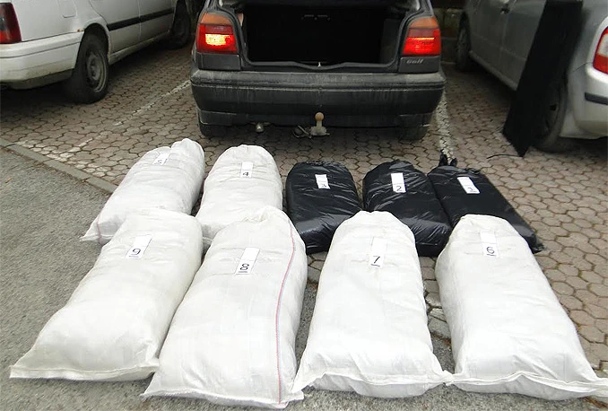 Graničari u Krajini otkrili migrante i 120 kg duhana bez markica