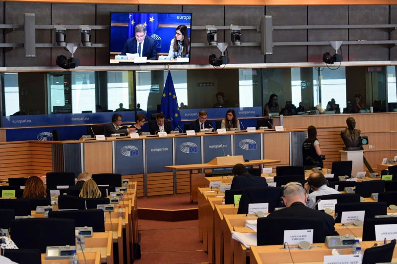 Zvizdić u Bruxellesu: Radimo naporno i želimo kandidatski status u 2018.