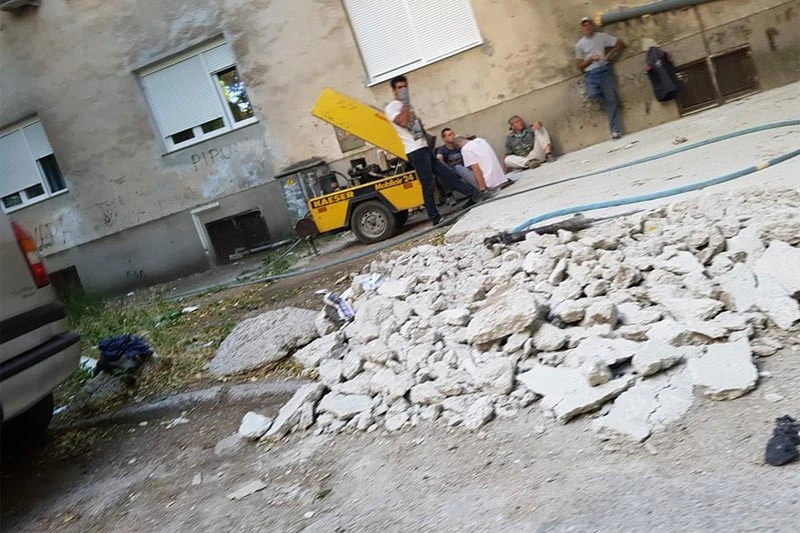 Brza reakcija u Mostaru: Nakon pisma s Bljeska, ruši se parking!