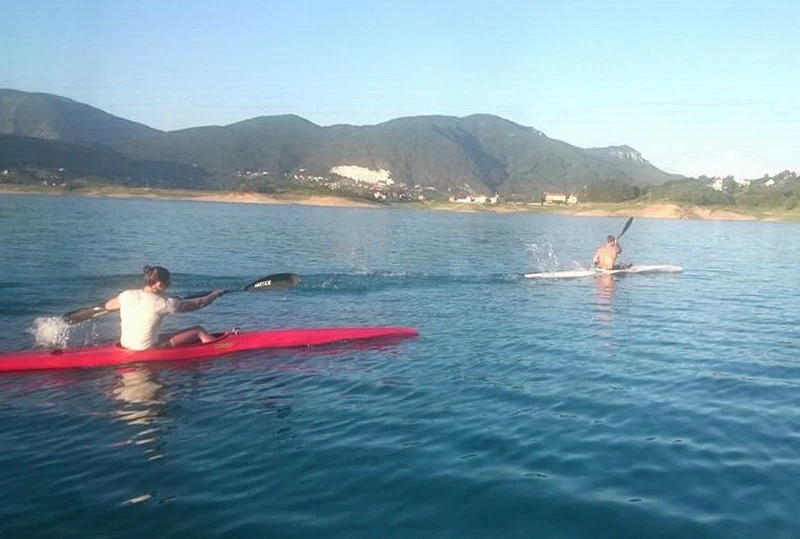 Hrvatski kajakaši na pripremama na Ramskom jezeru
