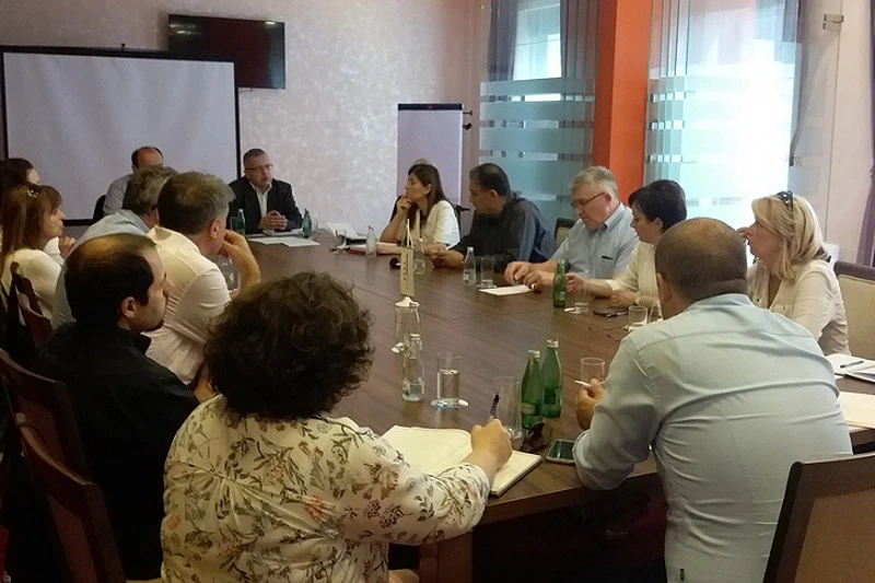 Osloboditi učenike strukovnih škola plaćanja u praktičnoj nastavi