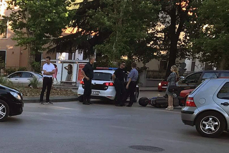 Mostar: Sudar Golfa i skutera