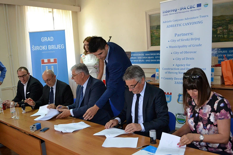 Široki Brijeg: Potpisani ugovori s partnerima u projektu ''Adriatic canyoning''