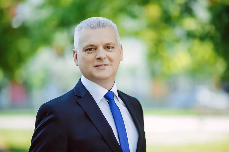 Škoro za Bljesak: Nosim vedrinu i svjetlost konveksnog mostarskog neba
