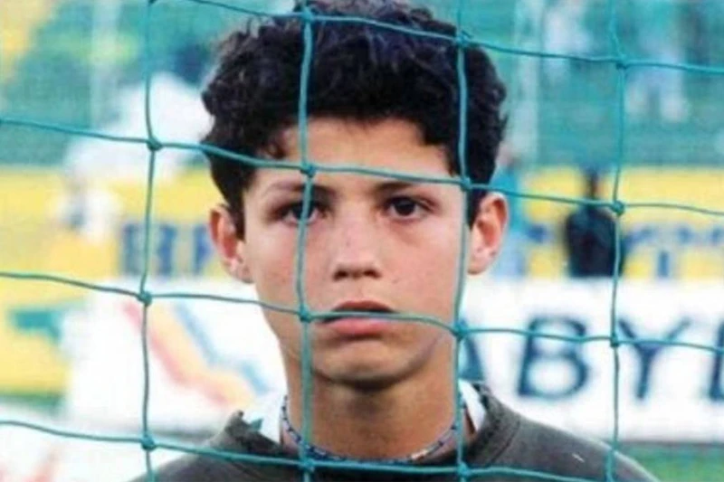 Cristiano Ronaldo kao Nikeov model u Adidasovoj majici!?