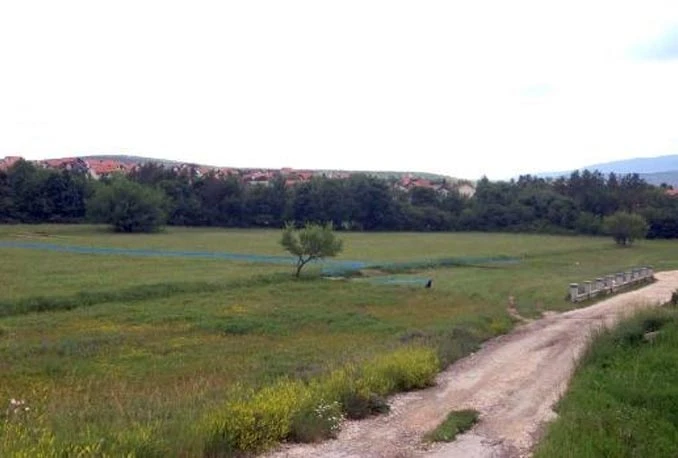 Livno: Kod obiteljske kuće pronađeni eksplozivni ''zvončići''