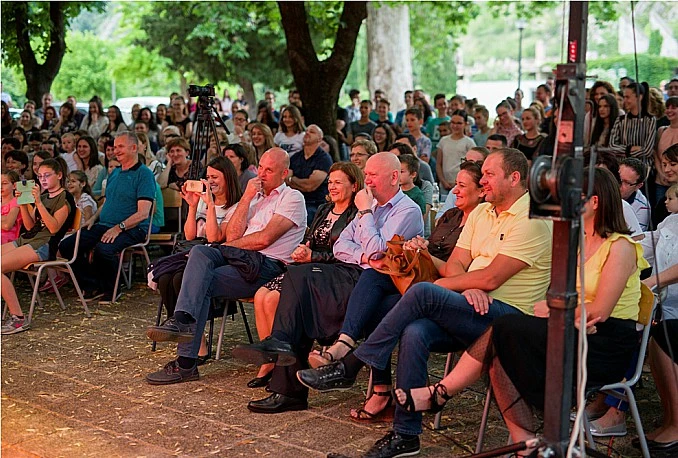 Prvi dan Smart Festa-a završen velikim koncertom klape Contra