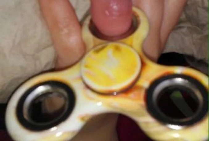 Upozorenje roditeljima: Fidget Spinneri mogu biti opasni za vašu djecu