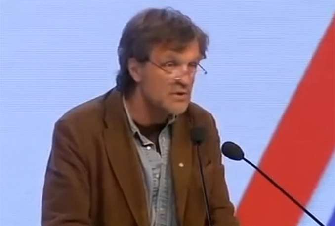 Kusturica ozlijeđen u prometnoj nesreći